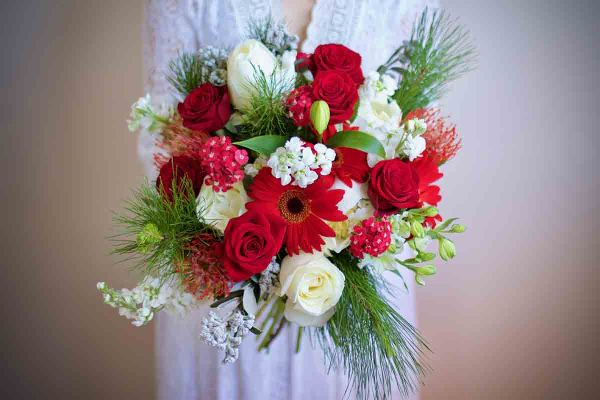 Christmas Flower Bouquet - Image 3