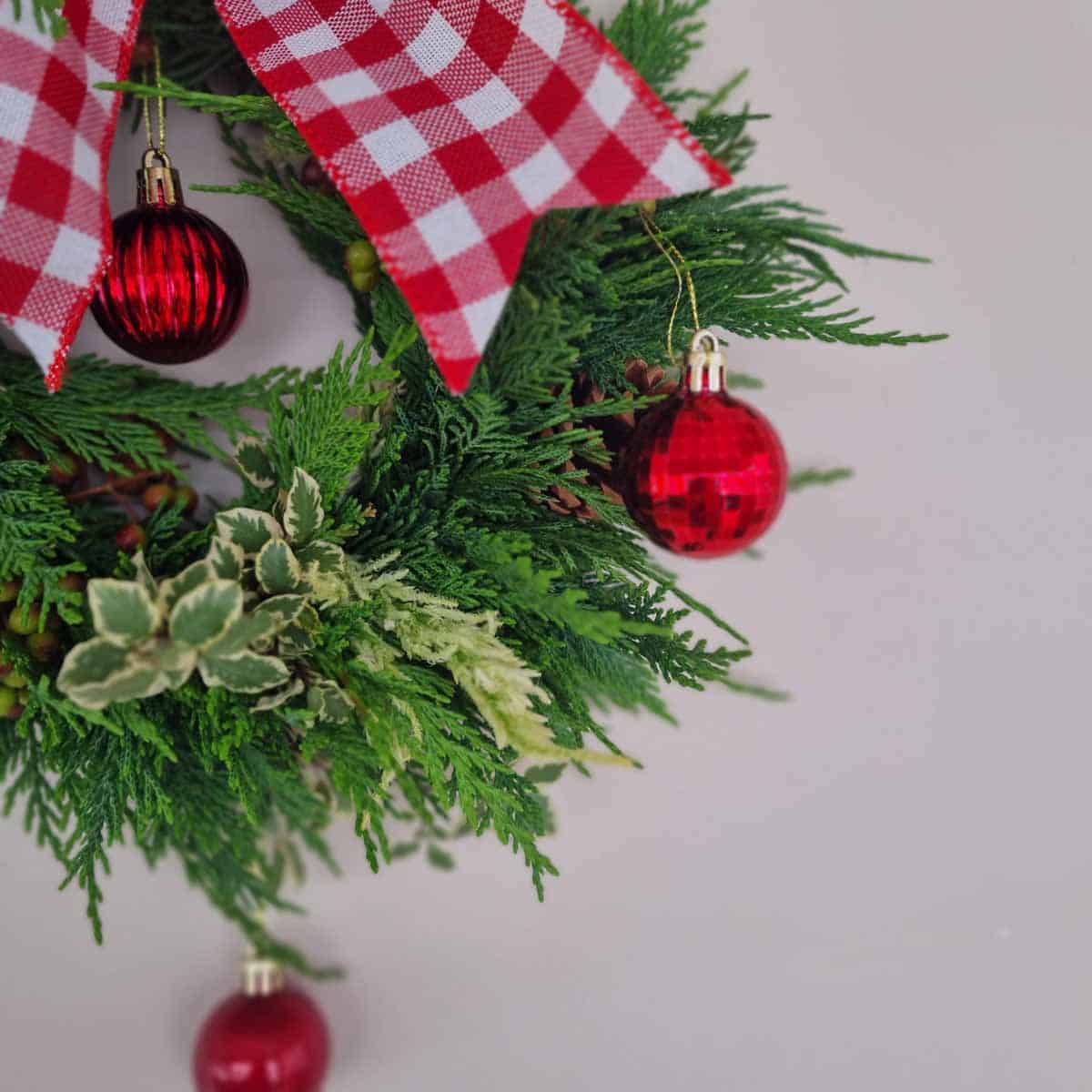 Christmas Wreath 25cm