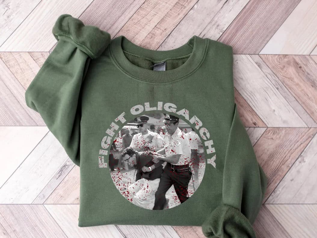 Bernie Sanders Fight Oligarchy Tour t-Shirts