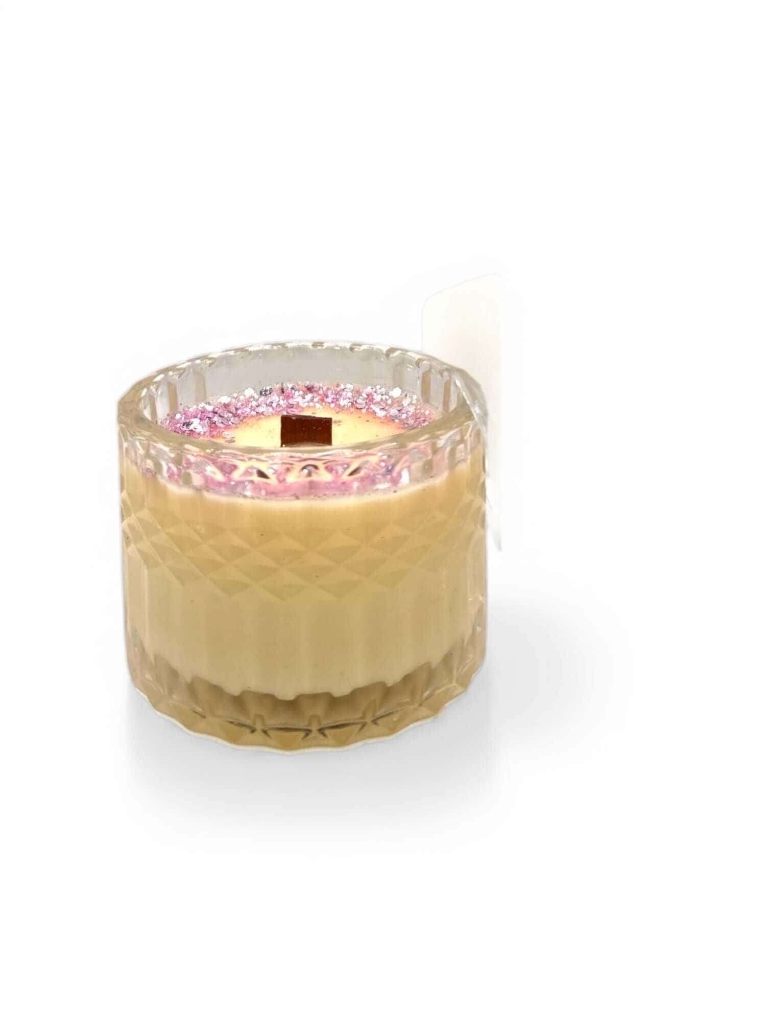 Elegant Baccarat Rouge scented soy candle for a luxurious ambiance.