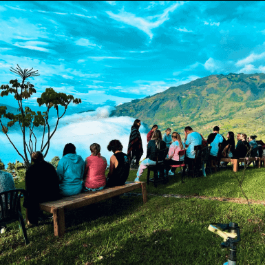 Aya Retreat Guacamayo