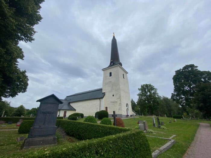 Irsta, Västmanland, Sweden, Kyrka