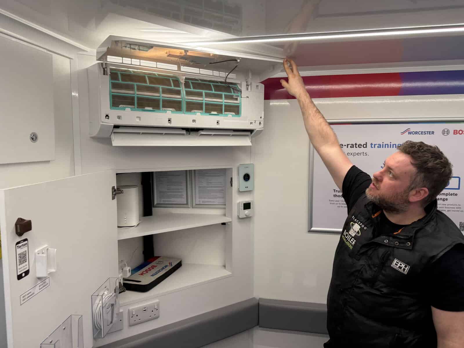 Blackpool air con Worcester Bosch 