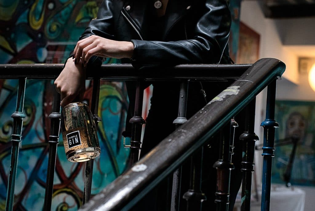 Lifestyle shooting Paris - Pvrple Gin®.