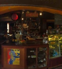 Doctor’s Cave Café