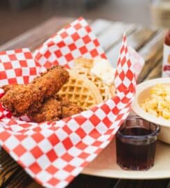 Roscoe’s House of Chicken & Waffles (Inglewood – LAX)