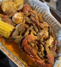 Mad Crab Seafood & Wings 