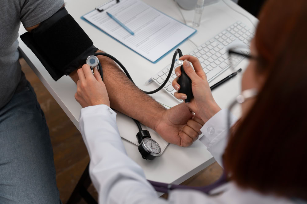 Lei nº 15.377/2026: o que muda na CLT e quais são as obrigações da empresa em saúde preventiva