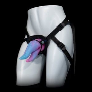 corpo de manequim usando cintaralho da MonsterD