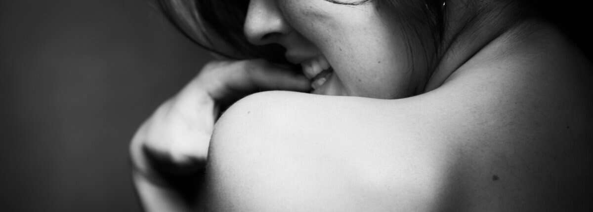 mulher tendo orgasmo multiplo