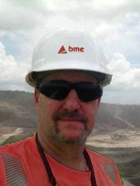 Scott Scoria Global Manager 1 512