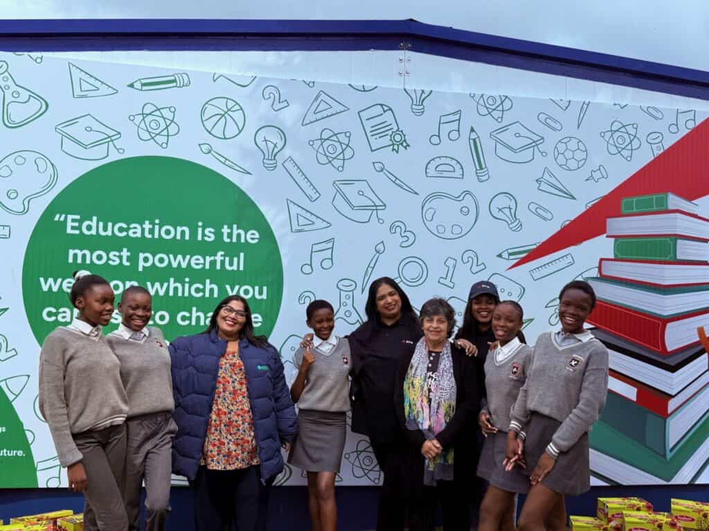 BME, Omnia Group, Omnia Agriculture, donate, CSI, mobile classroom, Fundisisa Combined School, Dryden, Mpumalanga.