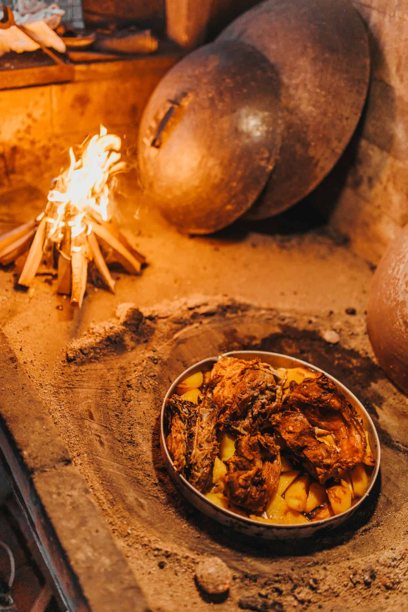 Peka is Dubrovnik local food and most authentic local dish at Konoba Pjatanca