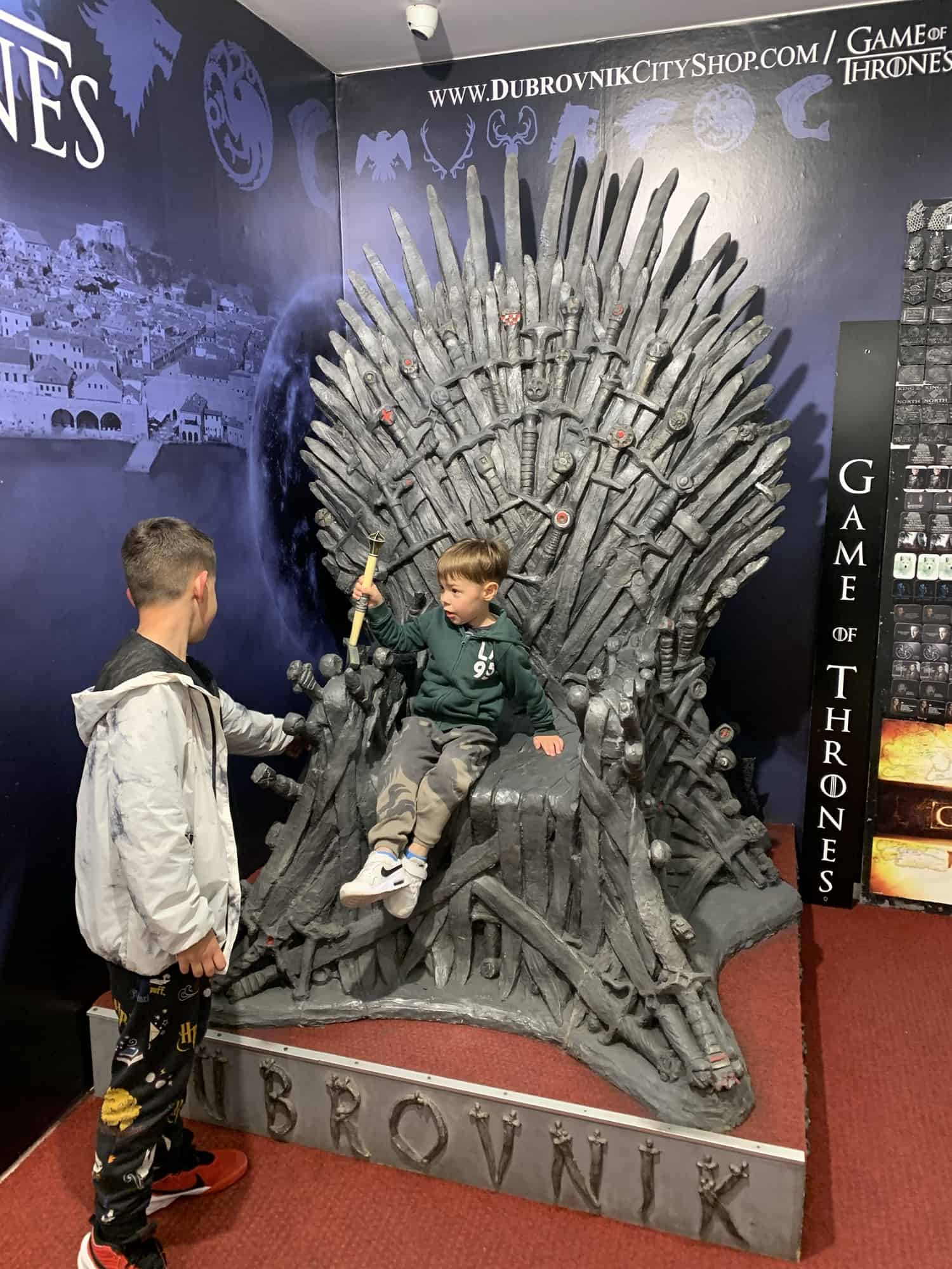 Irone throne Game Of Thrones