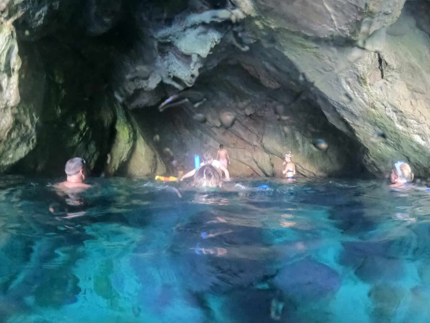 Three Caves Viewpoints