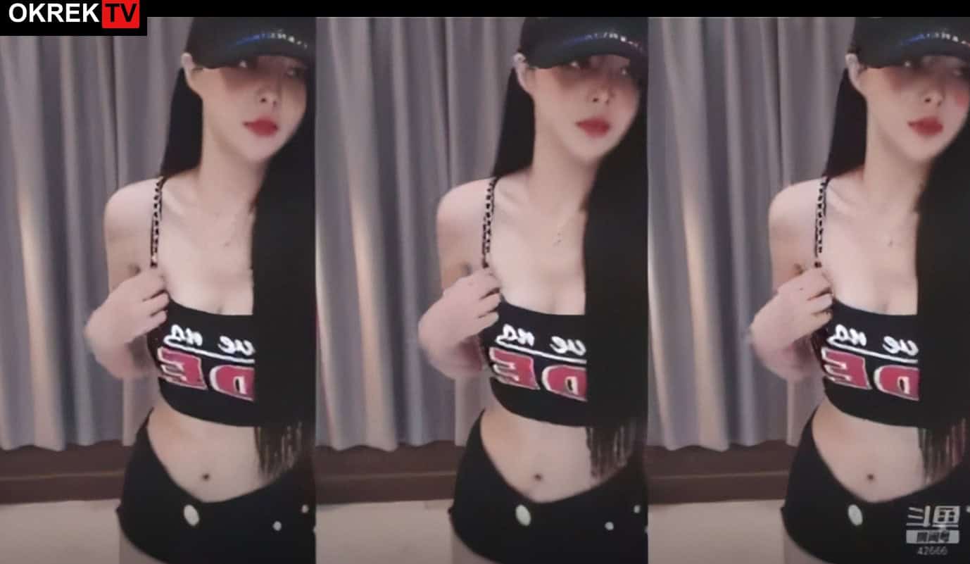 ::No Sensor:> skandal cewek hijab cantik live wikwik sama pacarnya  …  Asli