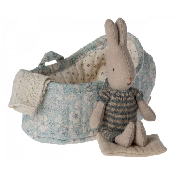 16-1023-00-MAileg-Hase-in-tragetasche3