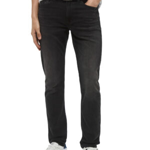 Shop Calvin Klein Jeans Men Jeans at Brands Seekers