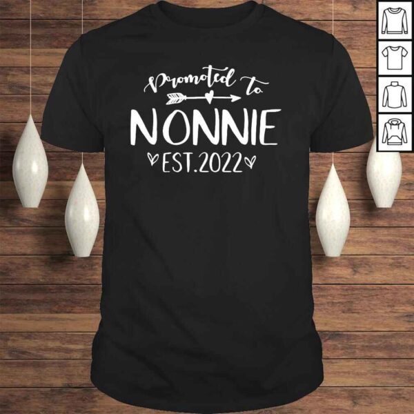 Promoted to Nonnie Est 2022 Mothers Day Grandma Shirt