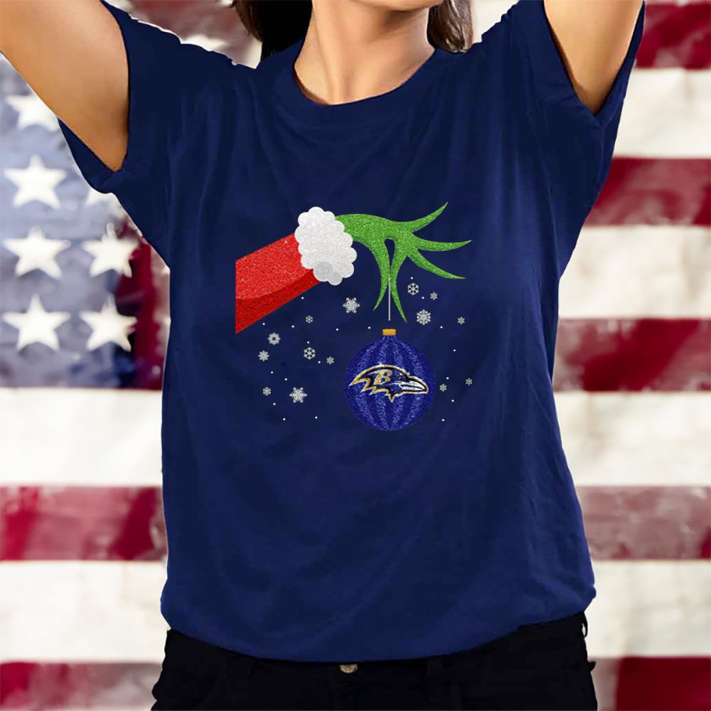The Grinch Christmas Ornament Baltimore Ravens T-Shirt 4 The Grinch Christmas Ornament Baltimore Ravens T-Shirts