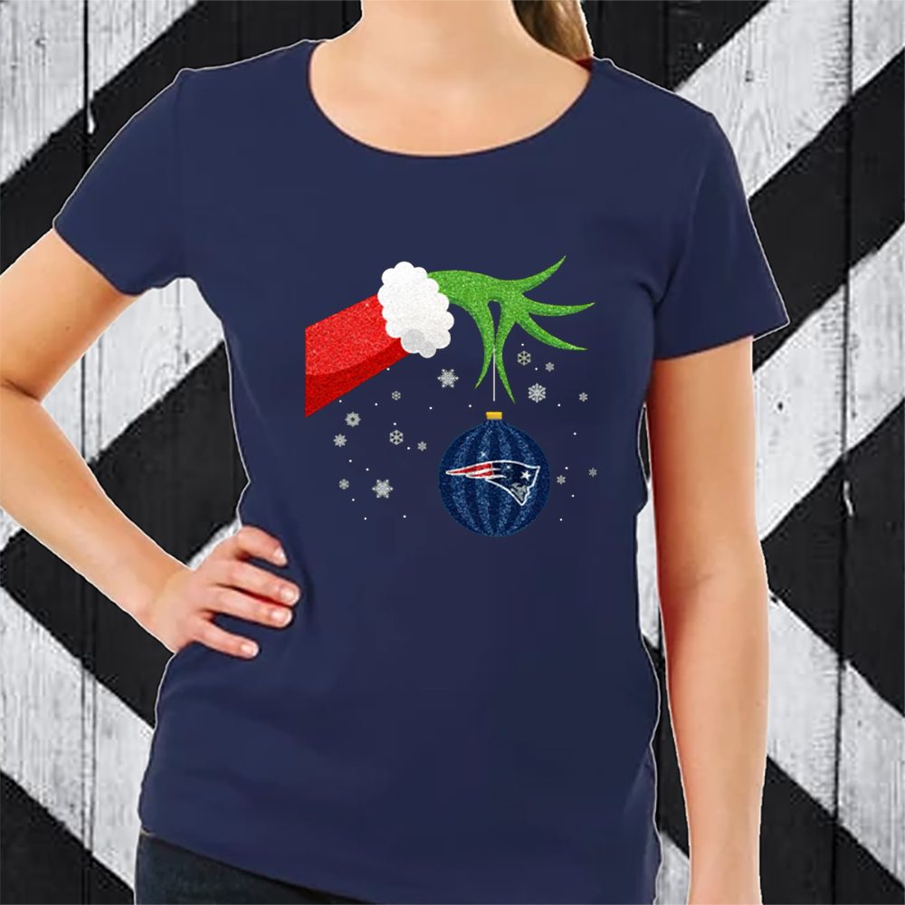 The Grinch Christmas Ornament New England Patriots T-Shirt 4 The Grinch Christmas Ornament New England Patriots TShirt