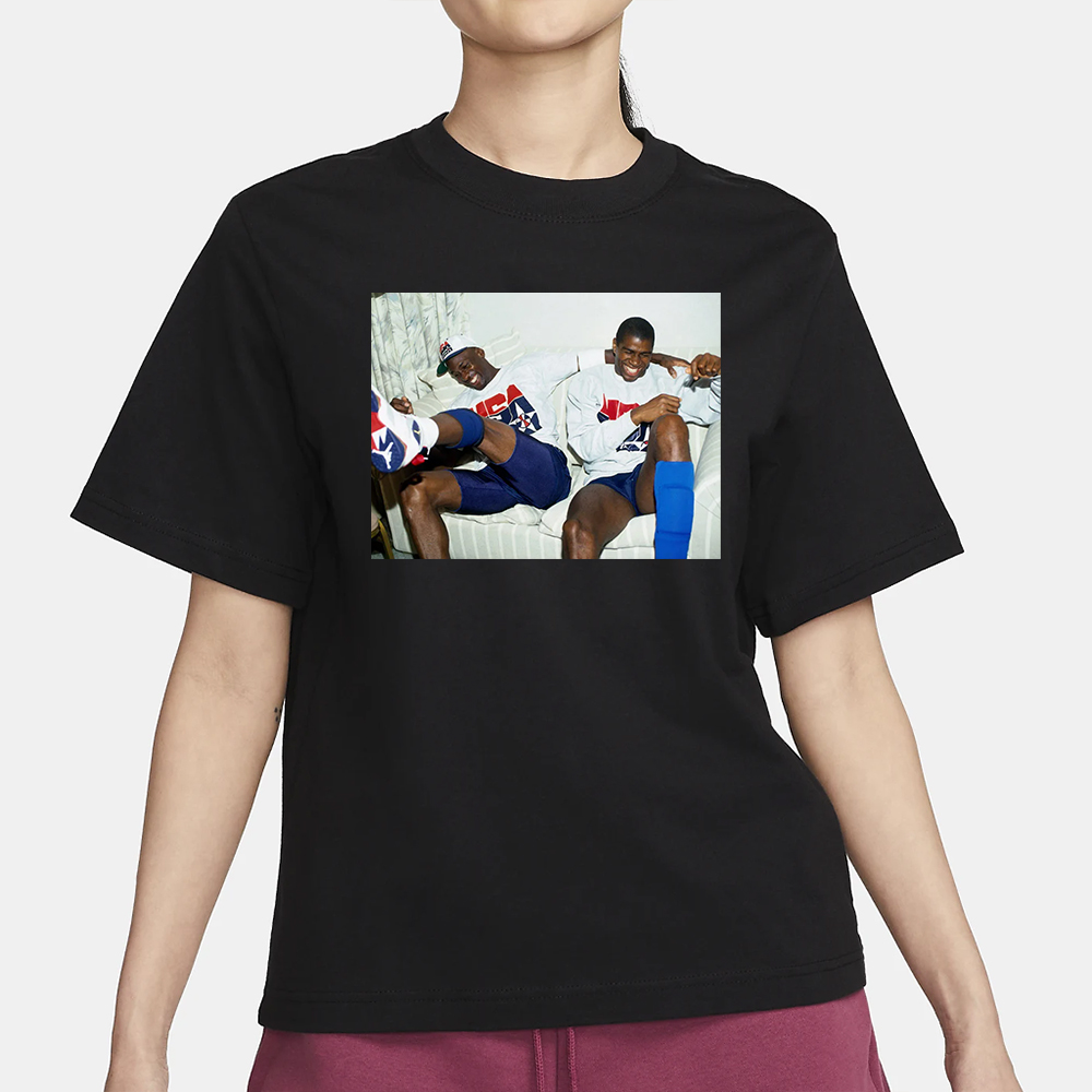 Magic Johnson Talks Up Michael Jordan’s All-Hours Poker T-Shirt1