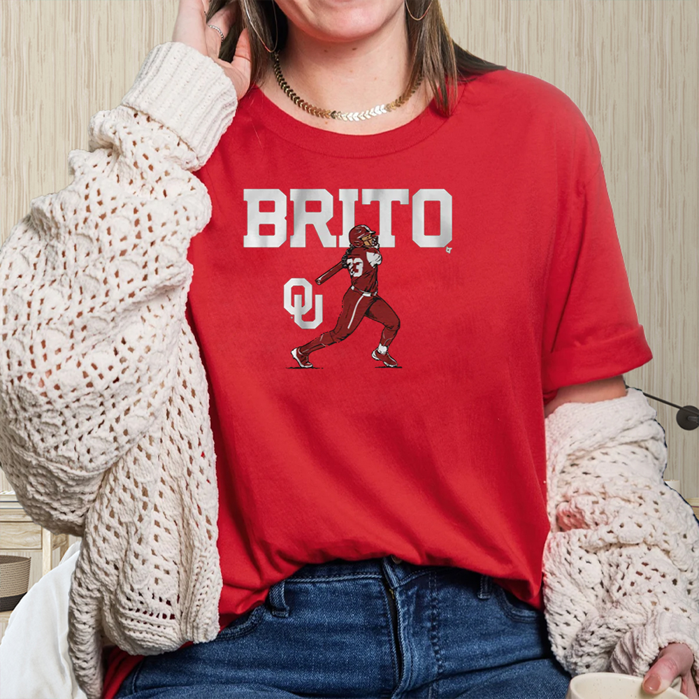 OKLAHOMA SOFTBALL ALYSSA BRITO SLUGGER SWING T-SHIRT