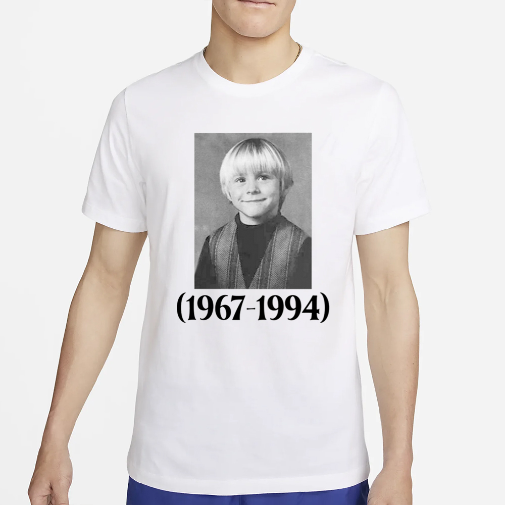 Travis Scott Wearing Kurt D. Cobain Child 1967-1994 T-Shirt 4 Travis Scott Wearing Kurt D. Cobain Child 1967-1994 T-Shirt2