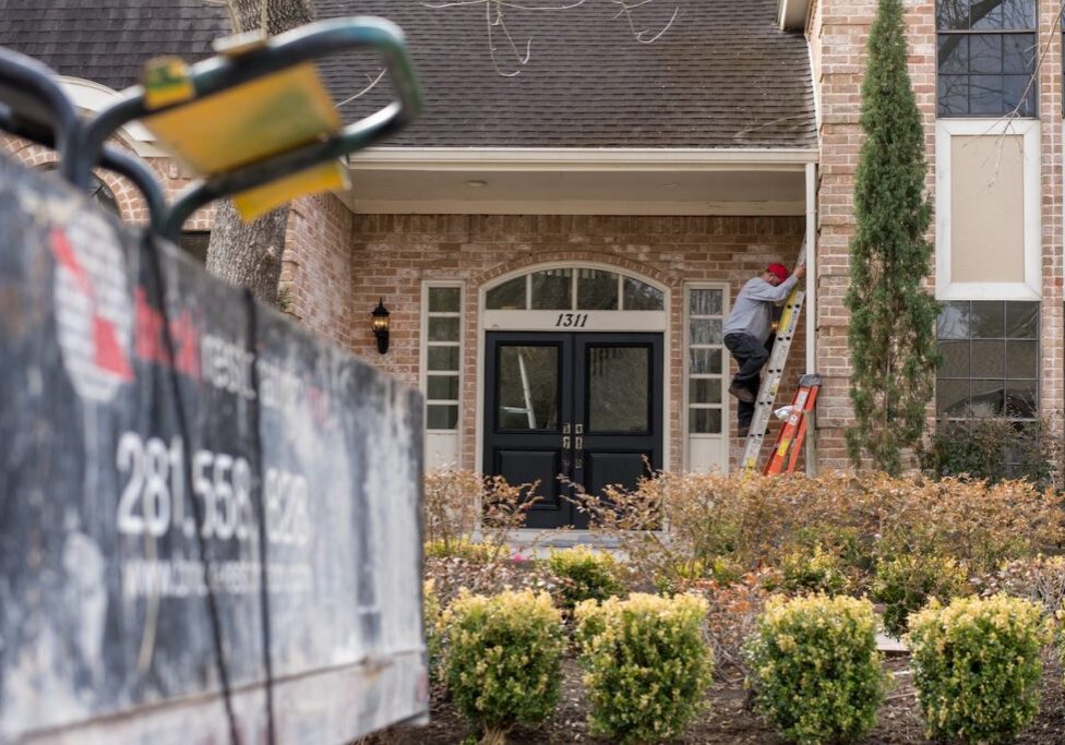 brick restoration masonry crew on site