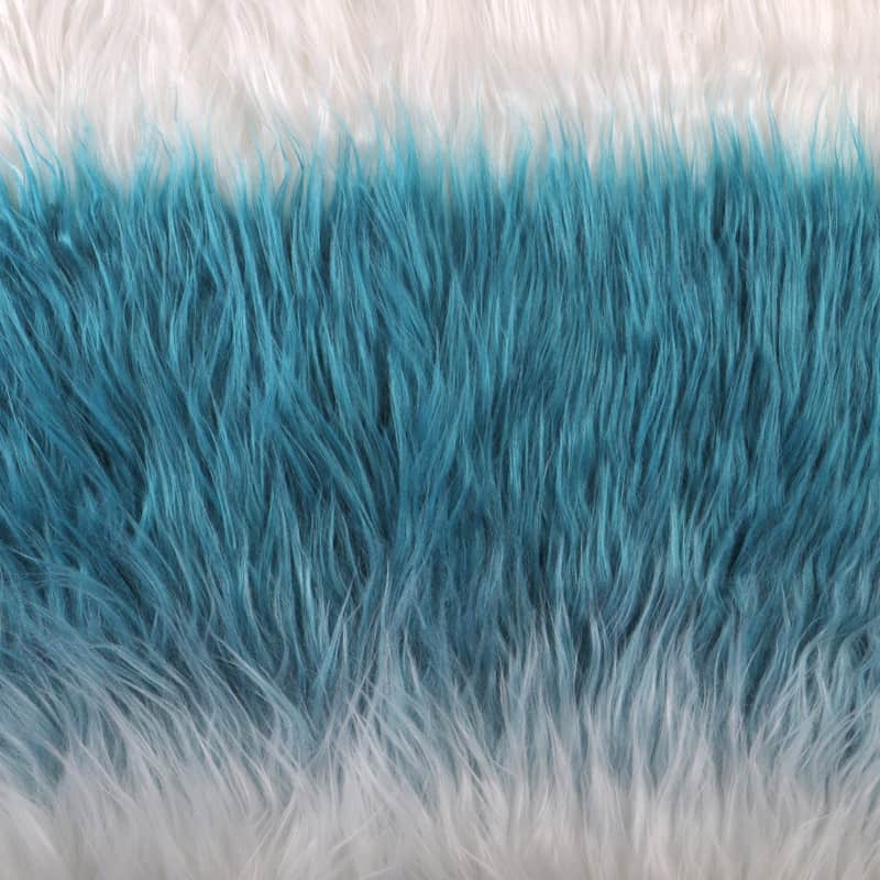 Gradient dyed plush fabric