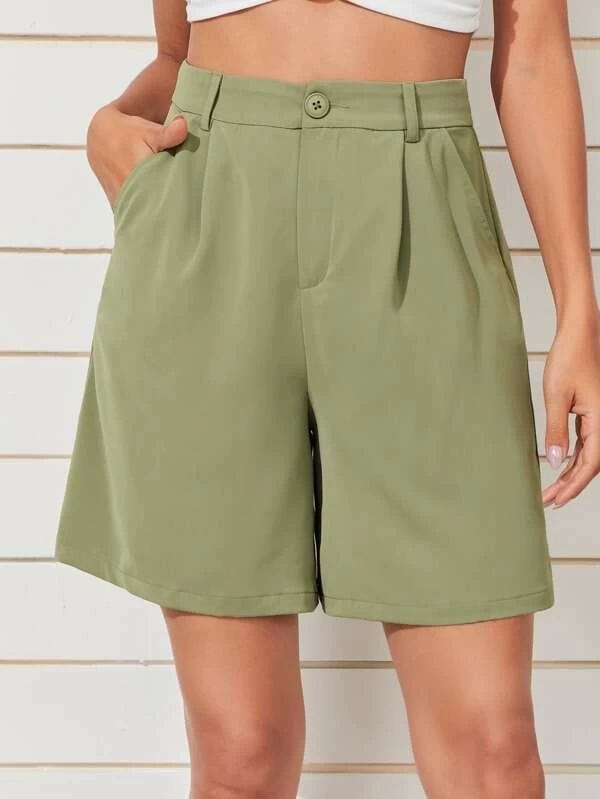 Pleated shorts