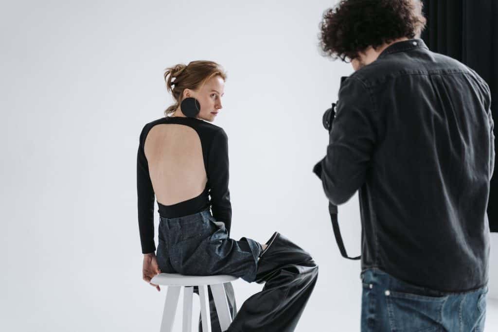 backless t-shirt