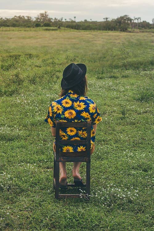 floral all over print tee