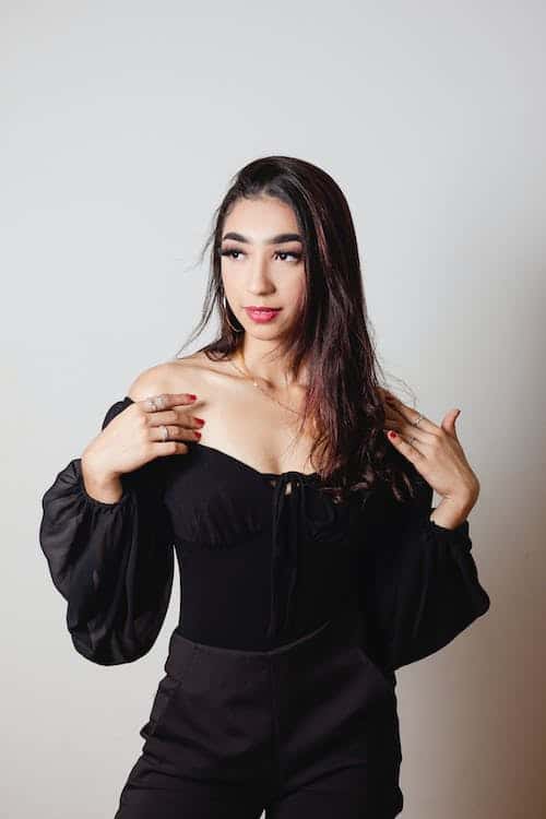 off shoulder shirt