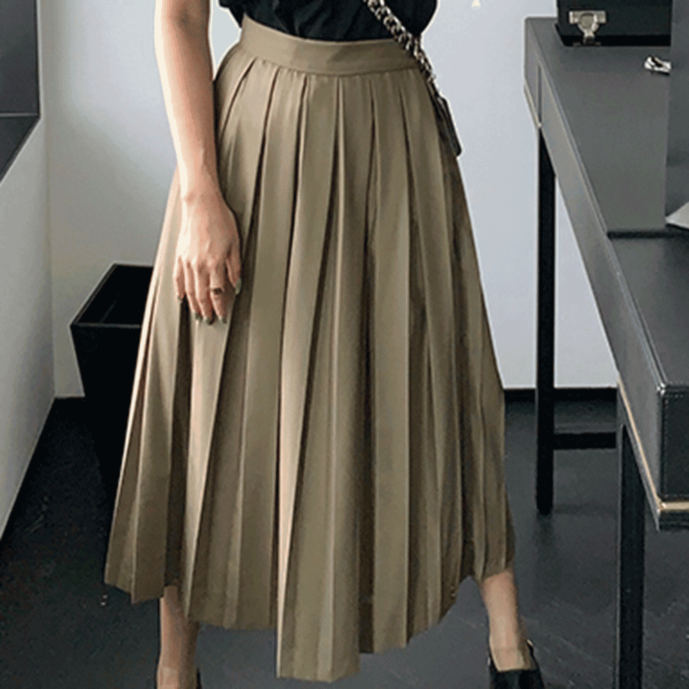 Pleated skirt