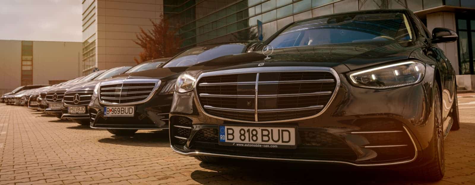 Premium Bud’s Cab fleet lineup with Mercedes vehicles in Bucharest