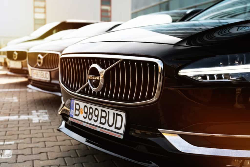 Front grille detail of a Volvo S90 from the Bud’s Cab fleet in Bucharest