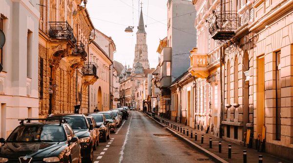 Reliable private taxi service for Cluj tours from Bucharest by Bud's Cab.