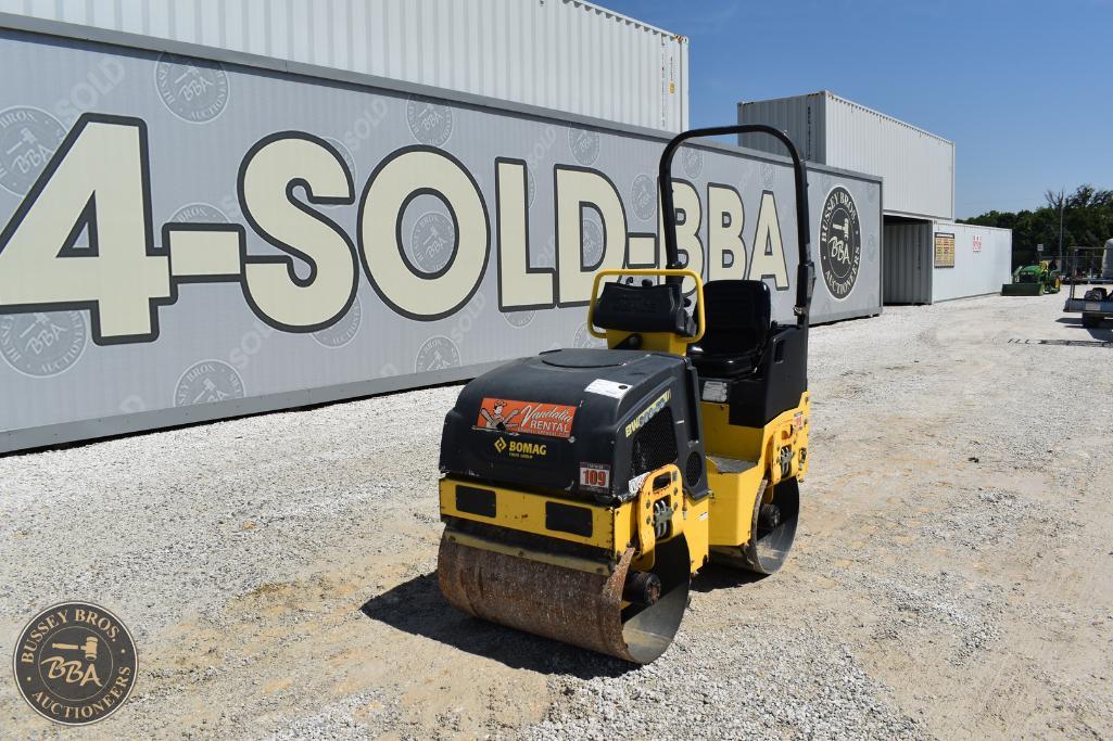 Vibratory roller for construction and roadwork, available at Bussey Bros Auctioneers.