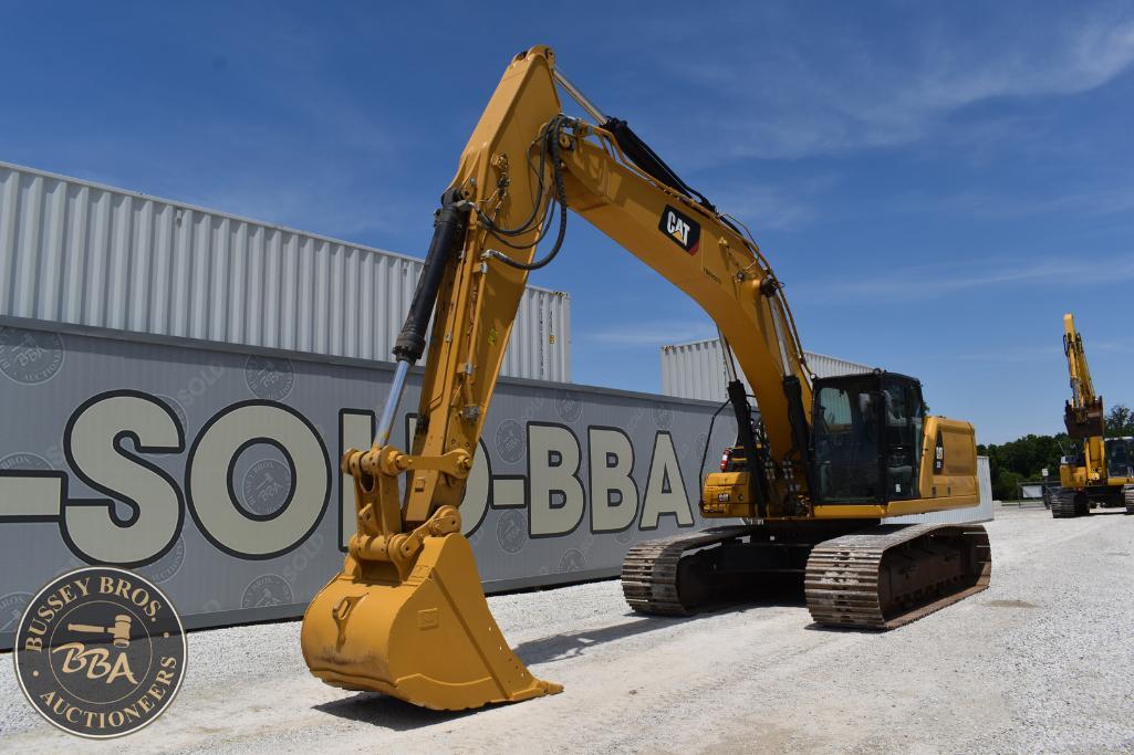 Excavator at Bussey Bros Auctioneers yard for sale or auction.