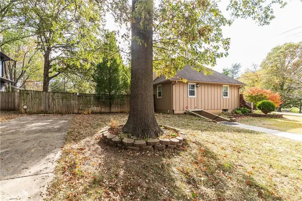 9b4bc3c7e3e2759774f81f0e9dac9963l-m2640328516rd-w2048_h1536