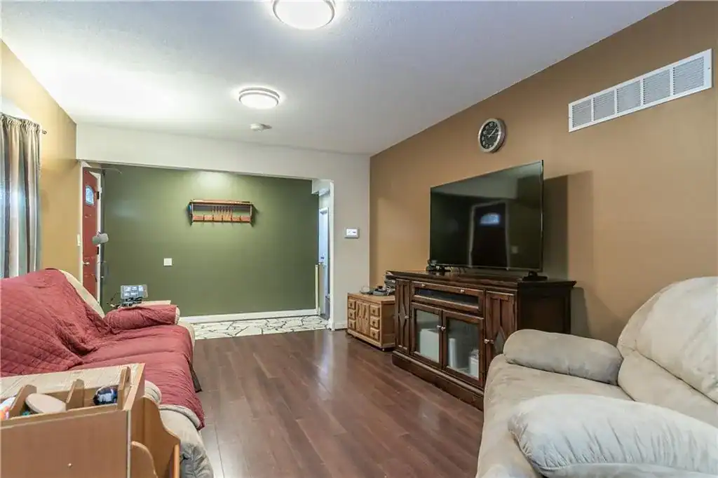 9b4bc3c7e3e2759774f81f0e9dac9963l-m2868601384rd-w2048_h1536