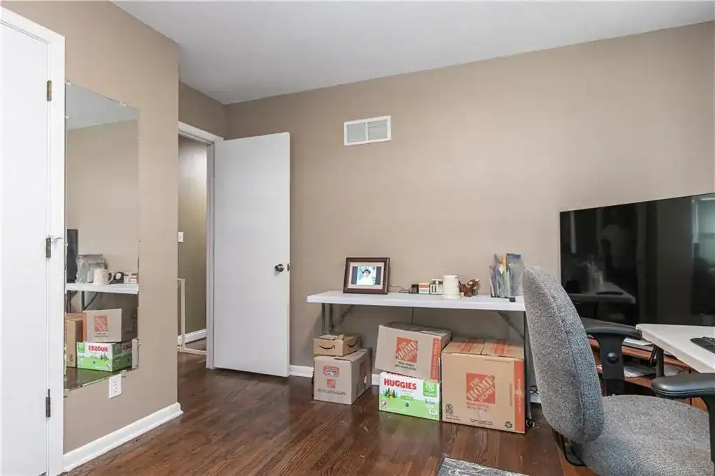 9b4bc3c7e3e2759774f81f0e9dac9963l-m4275283455rd-w2048_h1536