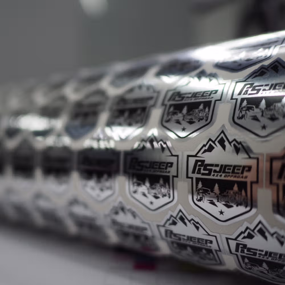 สติกเกอร์ฟอยล์เงินเงาไดคัทตามทรง (Die-cut Silver Foil)