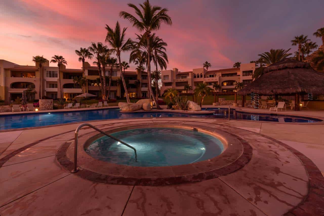 Cabo Real Luxury Real Estate Featuring A Private Pool And Stunning Sunset Views, Perfect For Relaxing And Enjoying The Vibrant Lifestyle Of This Exclusive Community.