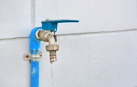 Plumber Between, GA - Leaking faucet