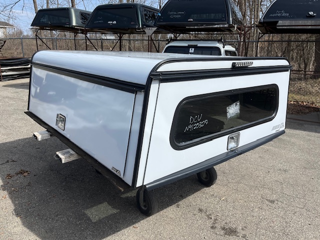 NEW 99-16 FORD SD 81" COLOR:STD WHITE N4120327 - Image 2