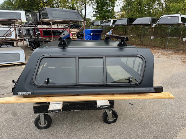 NEW 24-C TACOMA 5' TRUCK CAP PNT CODE: MATTE BLACK - Image 2