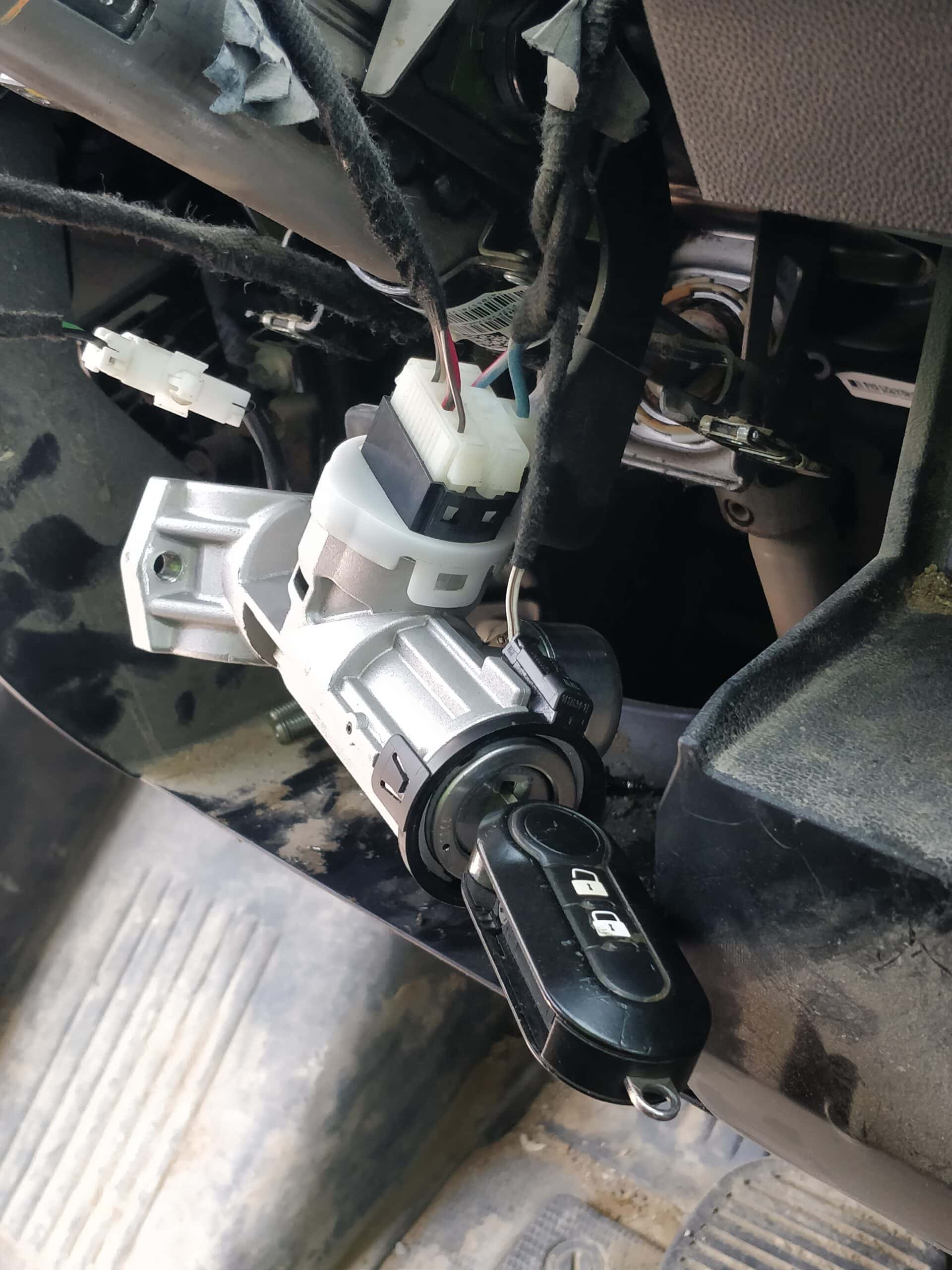 Keyless car ignition system repair in Windsor. Expert locksmith services for all vehicle makes and models. Serving Windsor & surrounding areas.