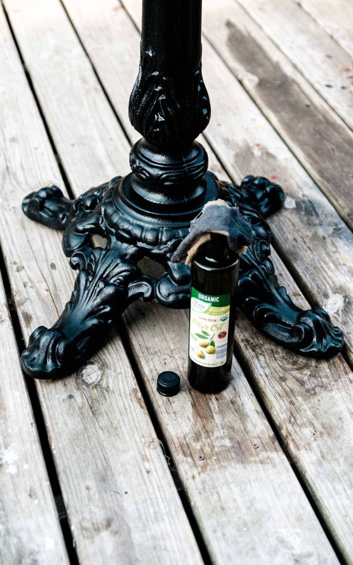 Easy DIY Outdoor Patio Table with a Cast Iron Base — Capturing Wonderland